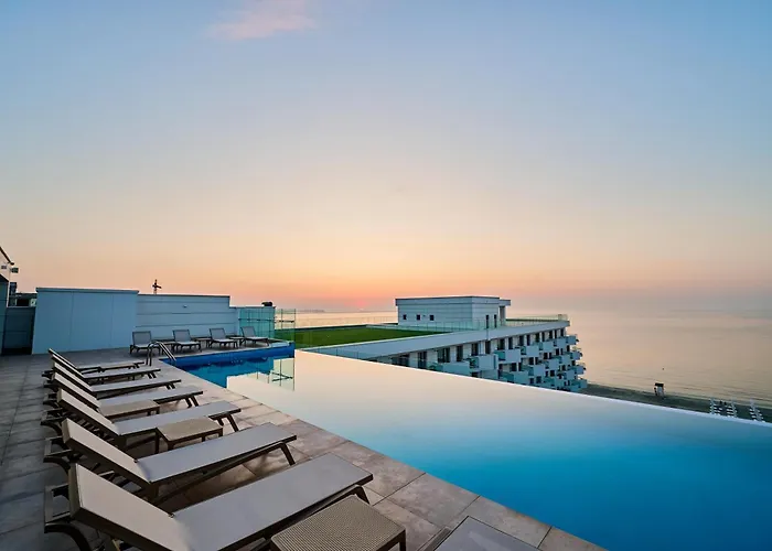 Soleil Sur Mer - Infinity Pool & Spa Resort