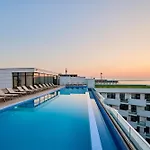 Soleil Sur In Infinity Pool & Apartment Navodari