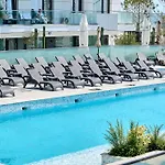 Apartment Soleil Sur In Infinity Pool & *