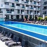 Apartment Soleil Sur In Infinity Pool & Navodari