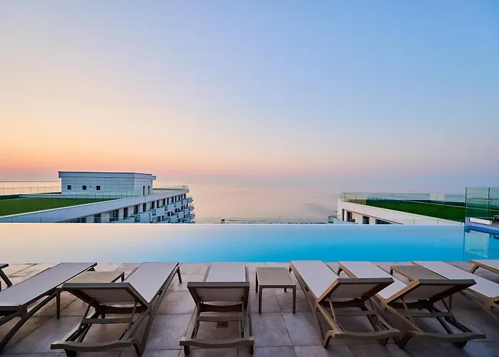 Soleil Sur - Infinity Pool & Apartment Năvodari