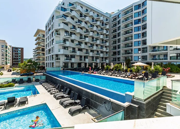 Soleil Sur - Infinity Pool & Apartment