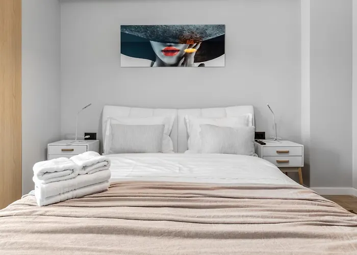 Soleil Sur - Infinity Pool & Apartment Năvodari